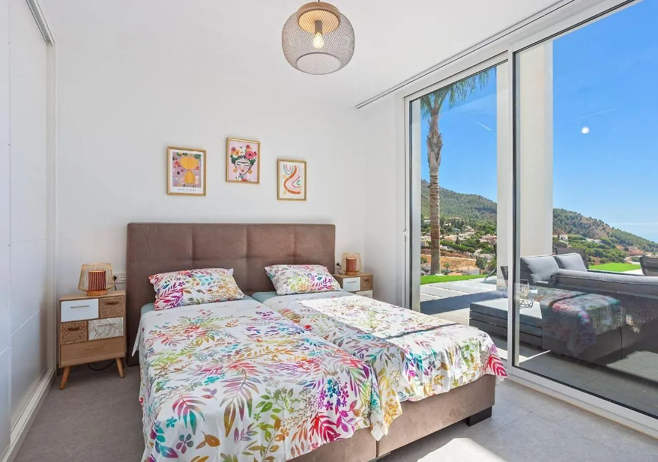 Villa Buenavista Hills - Sea View - Infinity Pool - Parking - Grill Malaga Spain